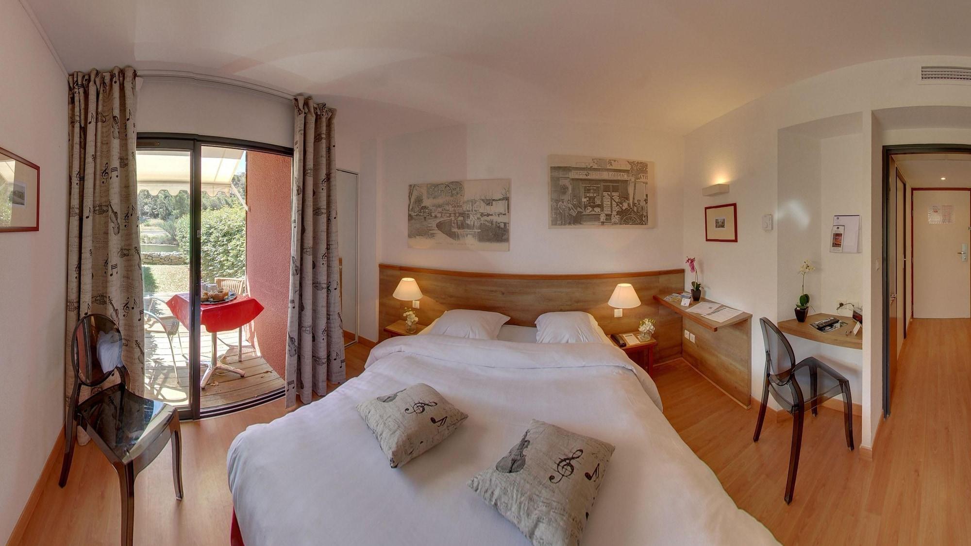 Hotel Le Phoebus Garden & Spa กรุยซ็อง ภายนอก รูปภาพ