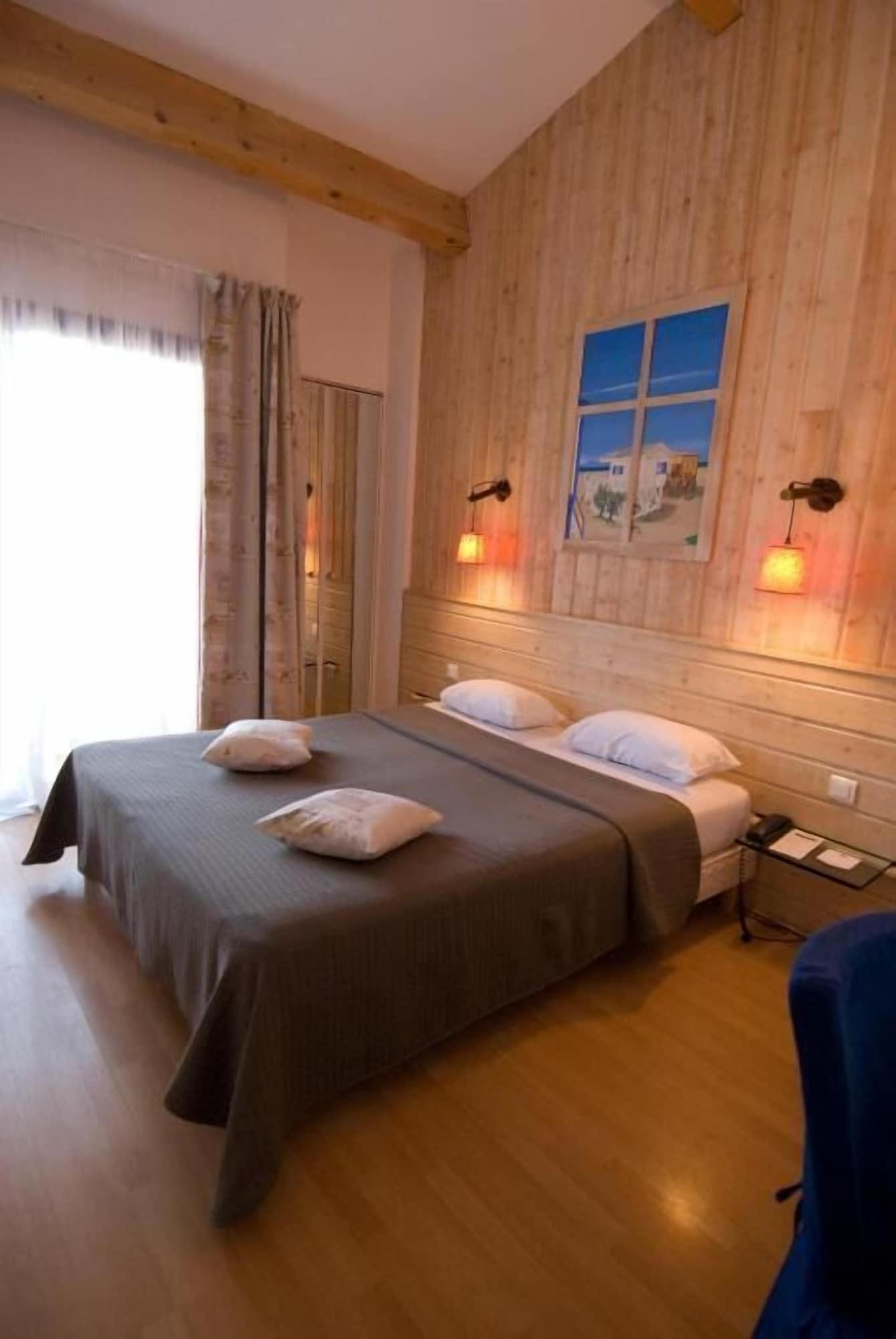 Hotel Le Phoebus Garden & Spa กรุยซ็อง ภายนอก รูปภาพ